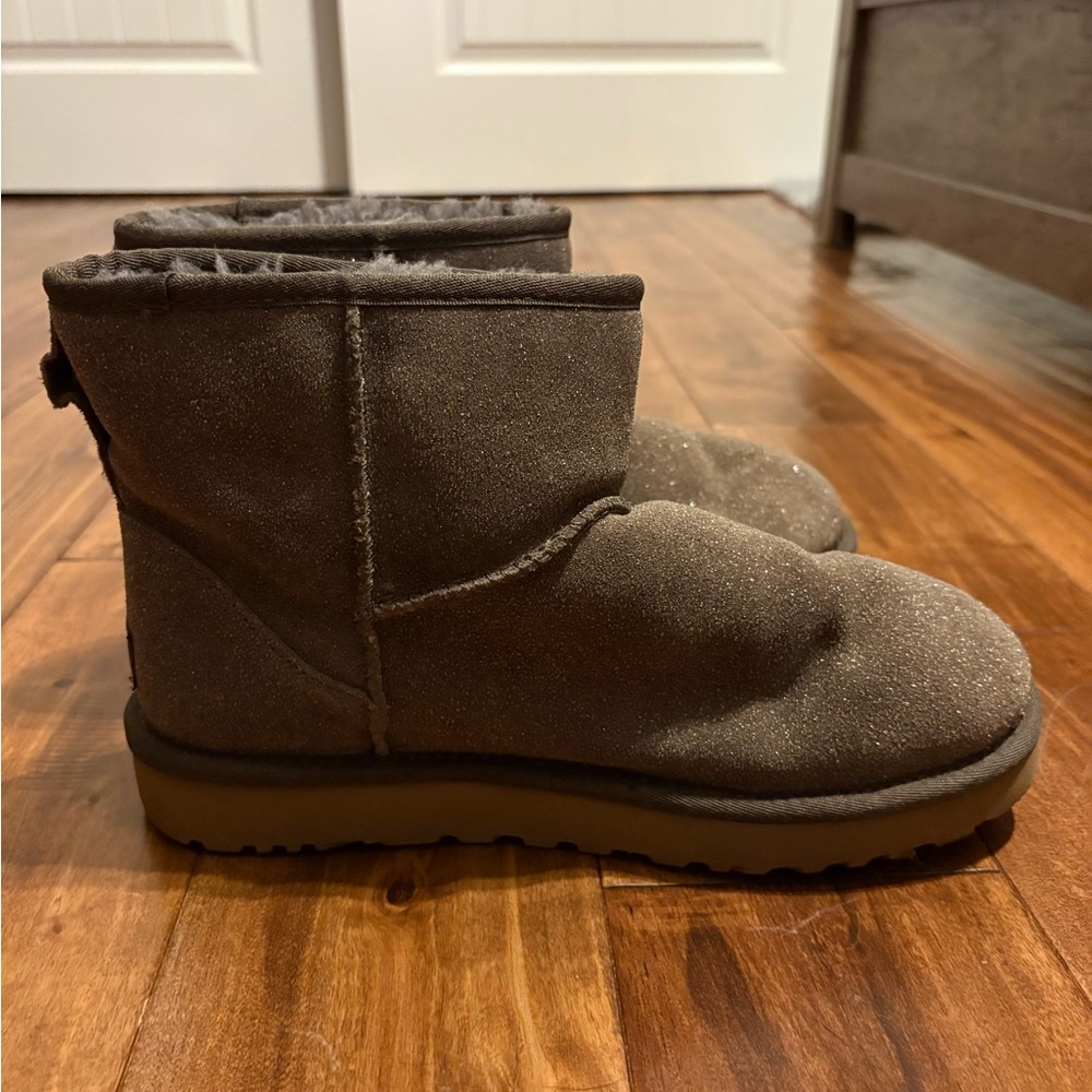 UGG Charcoal sparkle boots